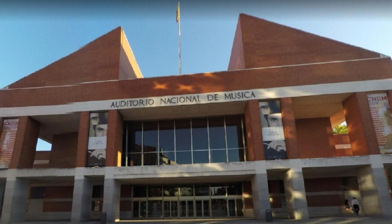 Apartamentos Torr Av America - Lopez De Hoyos - Chamartin マドリード エクステリア 写真
