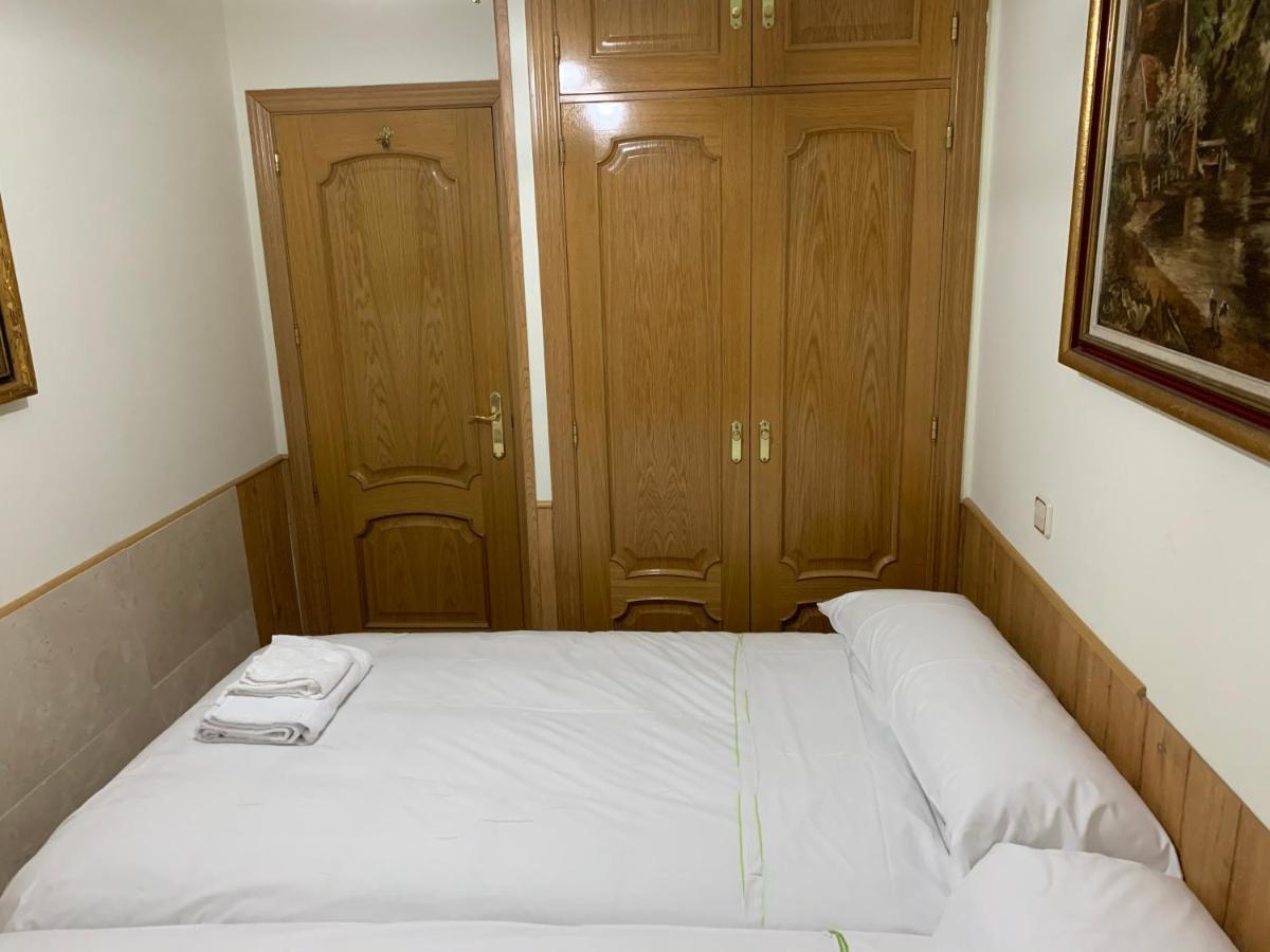 Apartamentos Torr Av America - Lopez De Hoyos - Chamartin マドリード エクステリア 写真