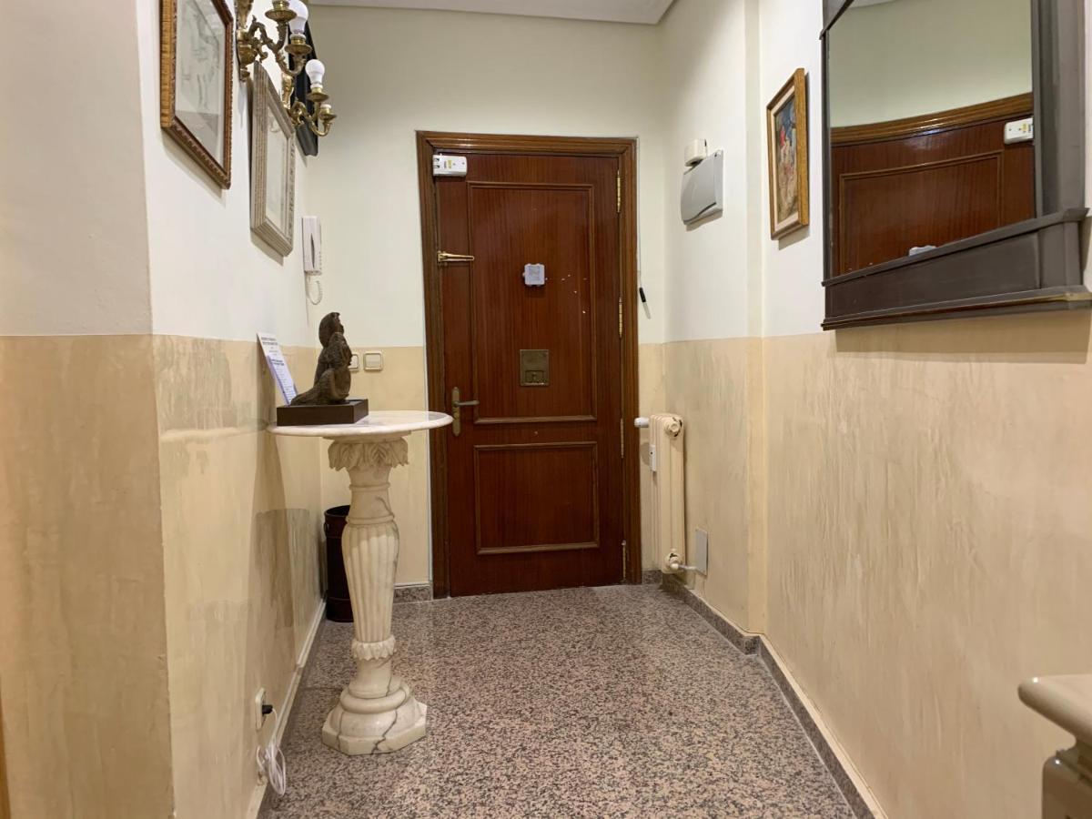 Apartamentos Torr Av America - Lopez De Hoyos - Chamartin マドリード エクステリア 写真