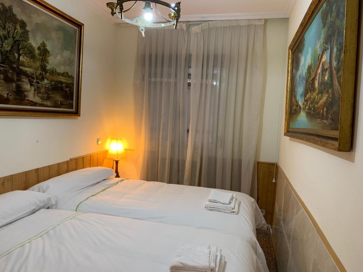 Apartamentos Torr Av America - Lopez De Hoyos - Chamartin マドリード エクステリア 写真