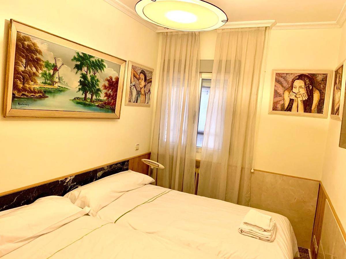Apartamentos Torr Av America - Lopez De Hoyos - Chamartin マドリード エクステリア 写真
