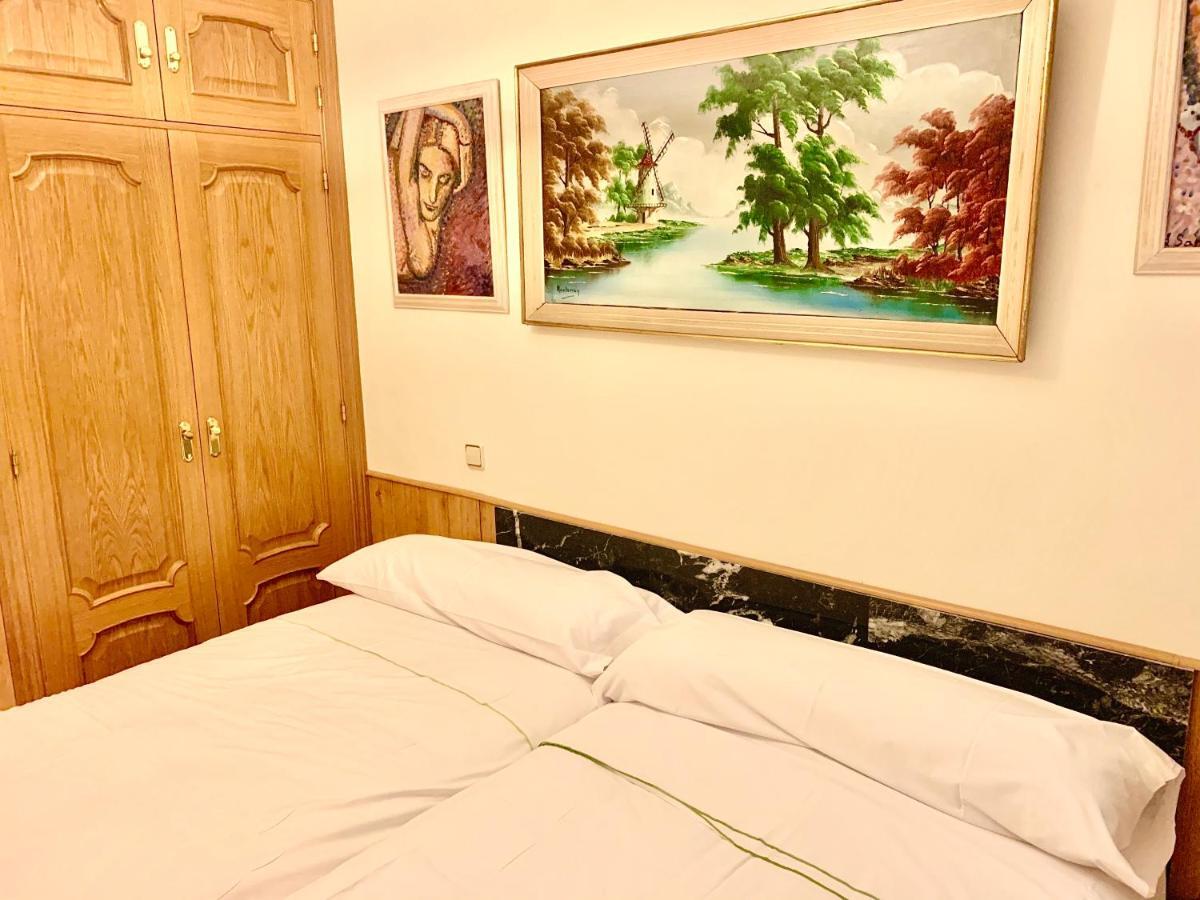 Apartamentos Torr Av America - Lopez De Hoyos - Chamartin マドリード エクステリア 写真