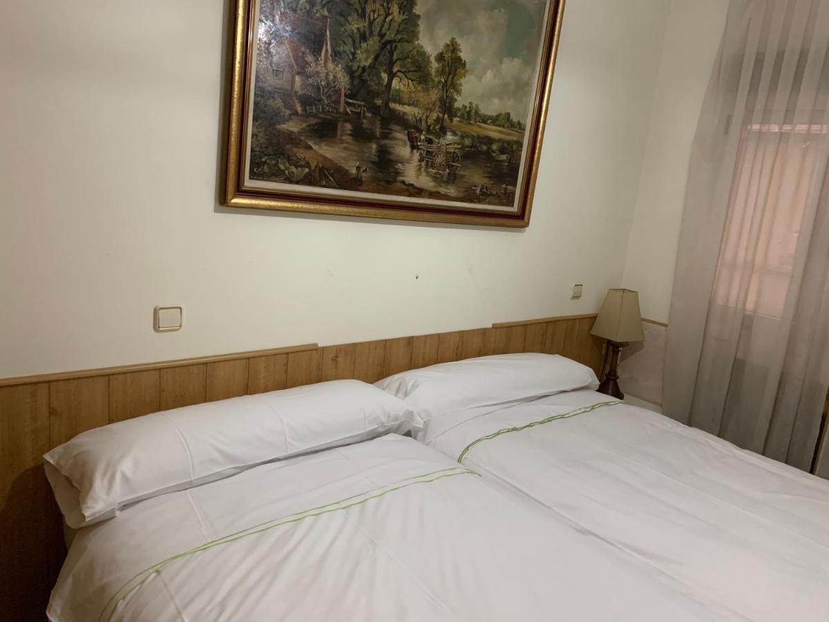 Apartamentos Torr Av America - Lopez De Hoyos - Chamartin マドリード エクステリア 写真