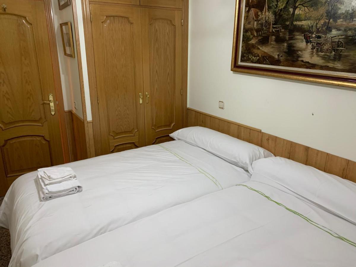 Apartamentos Torr Av America - Lopez De Hoyos - Chamartin マドリード エクステリア 写真
